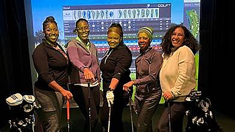 Sister on Par women's golf collective